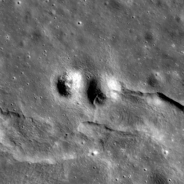 НЛО на Луне