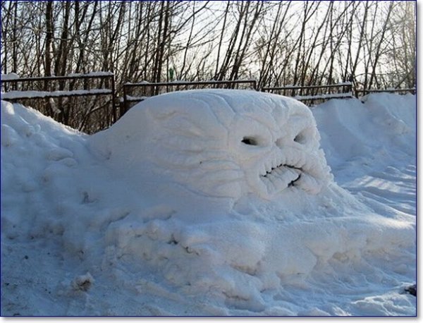 Смешной сугроб