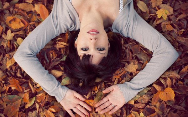 Фотосессия в листьях