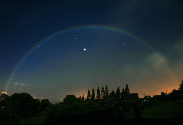 Лунная Радуга природное явление