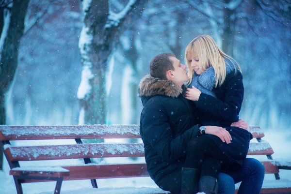 Влюбленные в снегу