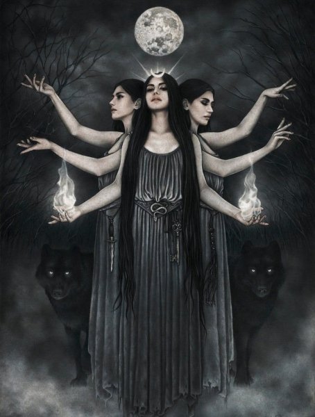 Трёхликая богиня Геката