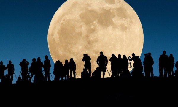 Суперлуние 2012