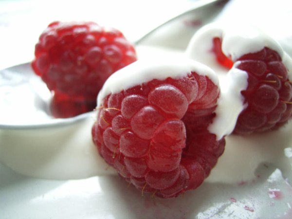 Малина со взбитыми сливками