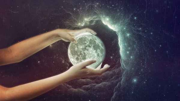 Девушка космос