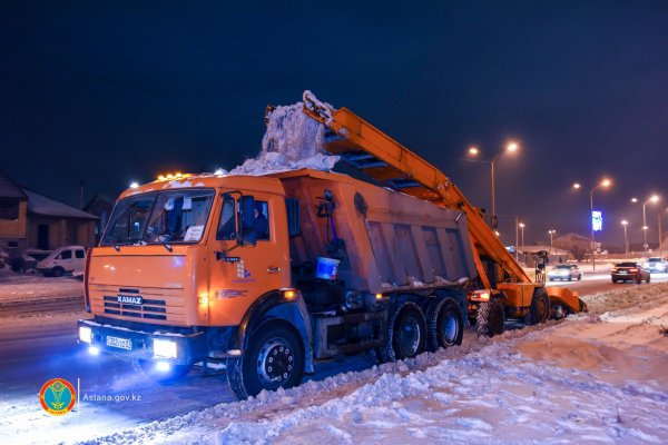 КАМАЗ-4310 уборка снега