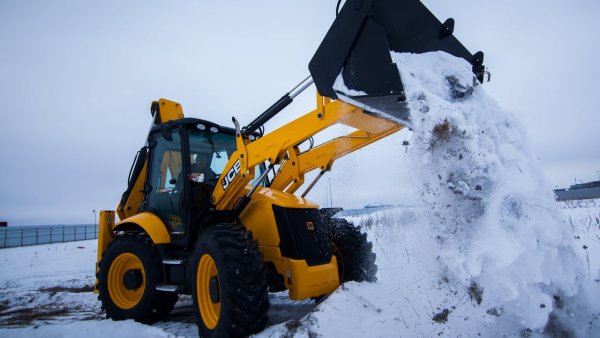 Уборка снега JCB 4cx