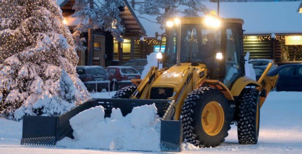 JCB Fastrac уборка снега