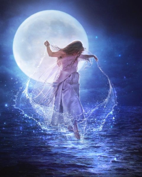 Лунная девушка