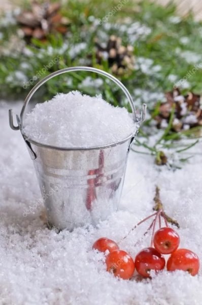 Ведро со снежками