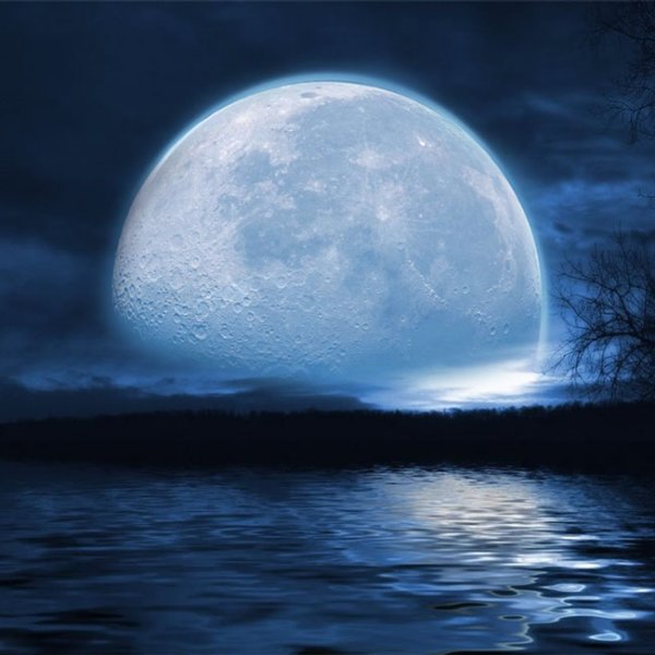 Серебряное полнолуние