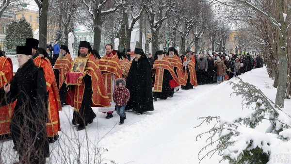 Парк в Сергиевом Посаде гуляния на Пасху