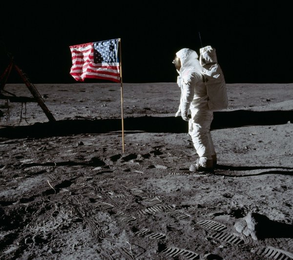 "Человек на Луне", Нил Армстронг, NASA, 1969