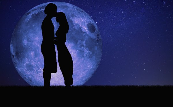 Поцелуй Луны