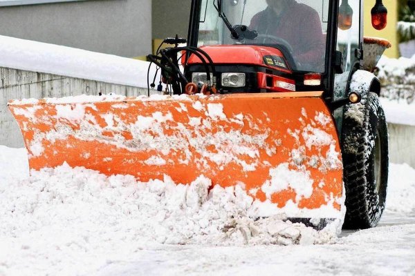 Уборка снега