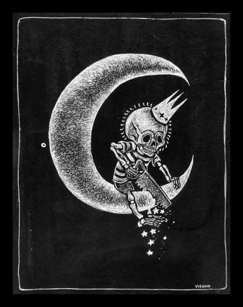 Скелет на Луне