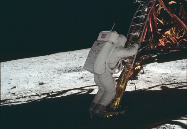 Нил Армстронг полет на луну