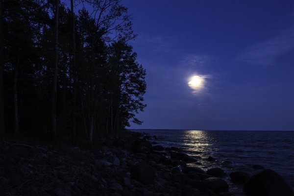 Ночь озеро Луна
