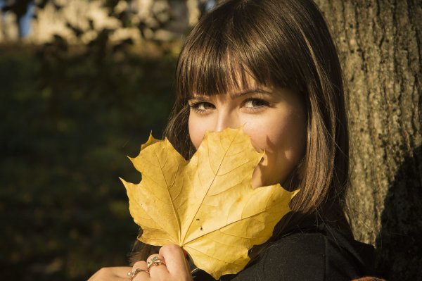 Девушка осенью