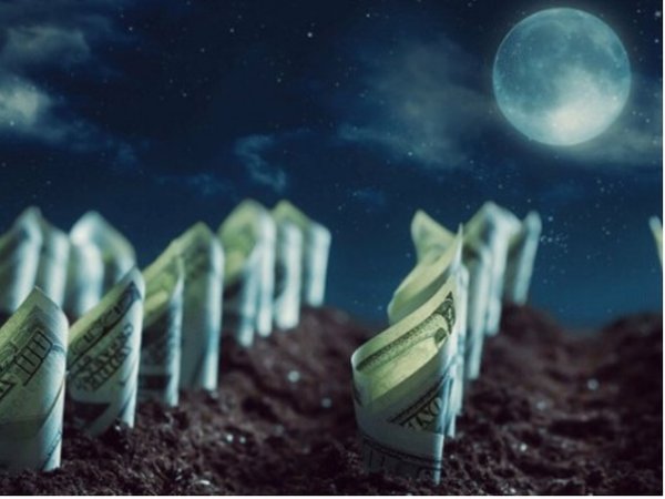 Луна и финансы