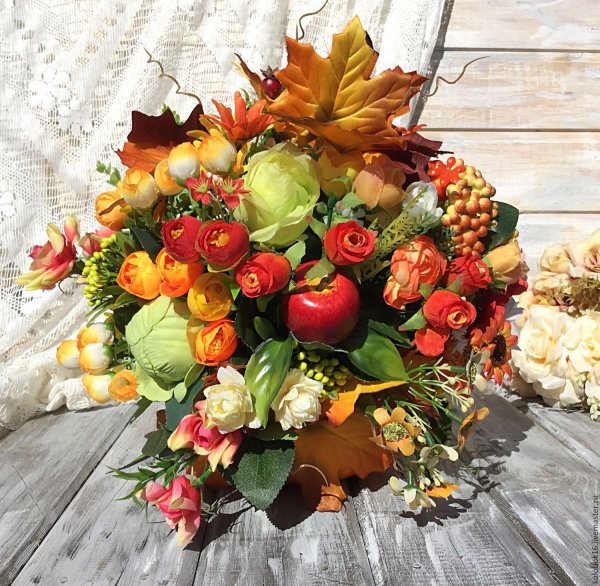 Букет из осенних листьев