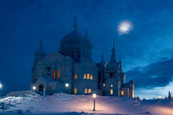 Ночной Белогорский монастырь