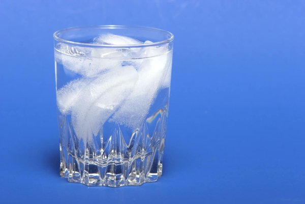 Превращение воды в лед