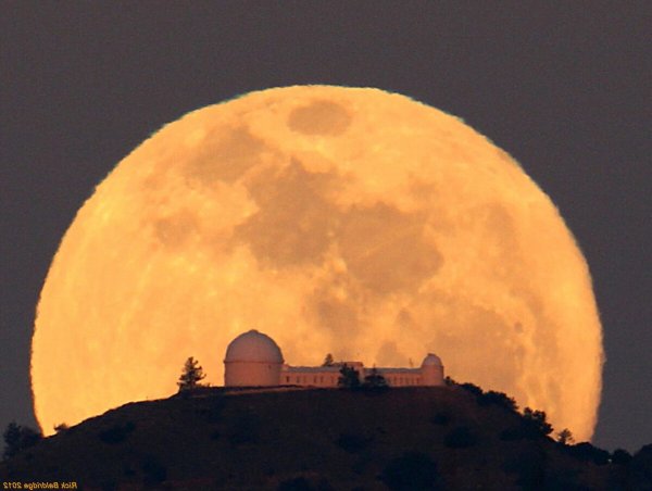 Лунная обсерватория