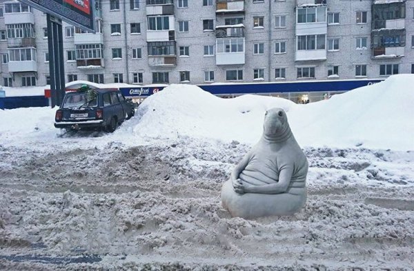 Ждун из снега