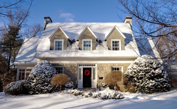 Красивый дом зимой (154 фото)