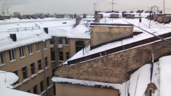 Снег на крыше вид сверху