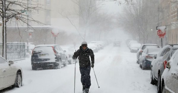 Снег по колено