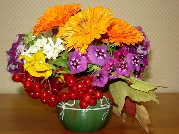 Букетик осенних цветов