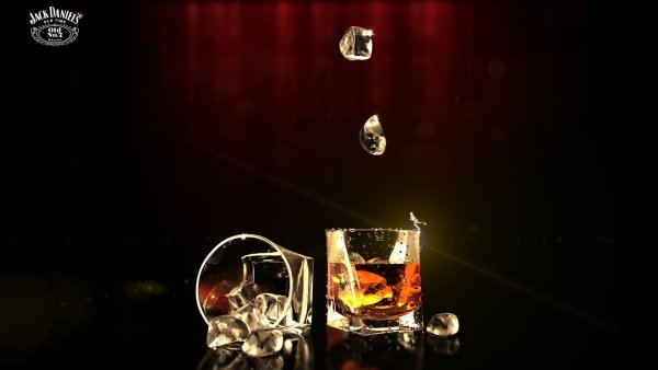 Виски на темном фоне