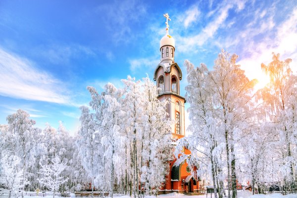 Церковь зимой