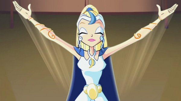 Королева Луна из Винкс