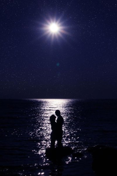 Ночь море двое