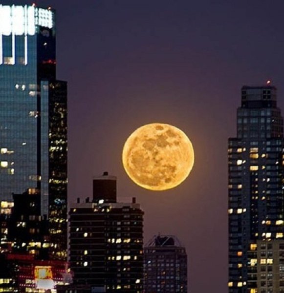 Ночь Луна город