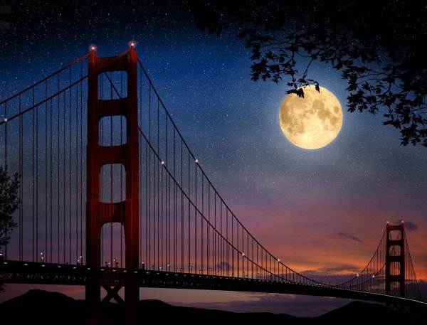 Луна над мостом