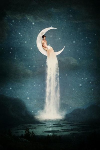 Богиня с рогами