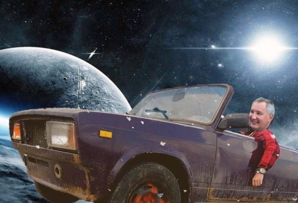 Машина улетает в космос