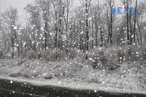 Снег идет весной