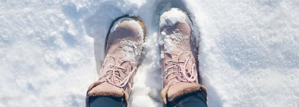 Ноги в снегу