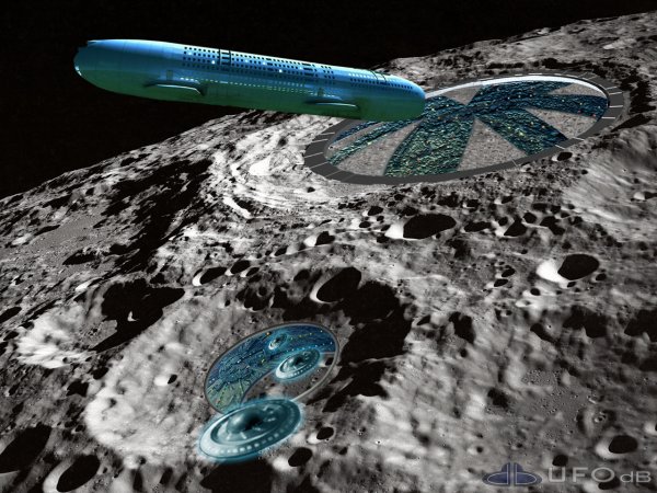Космический корабль на Луне