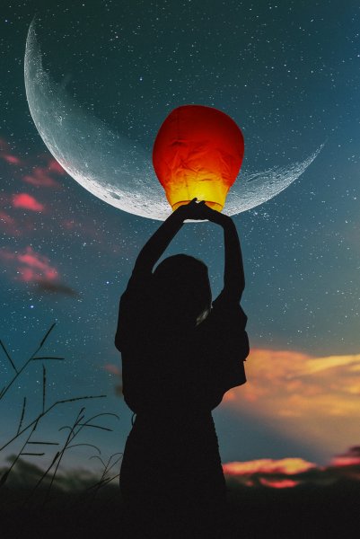 Луна в руках