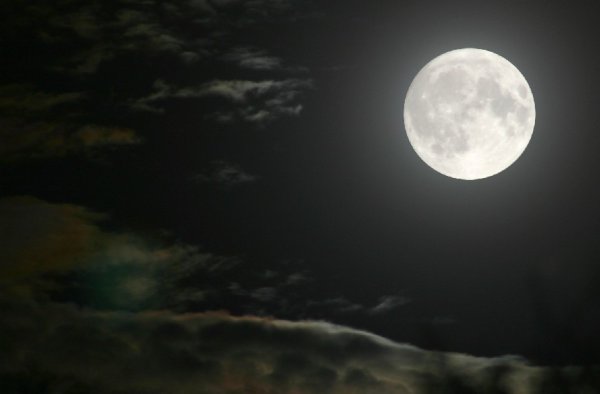 Луна настоящая