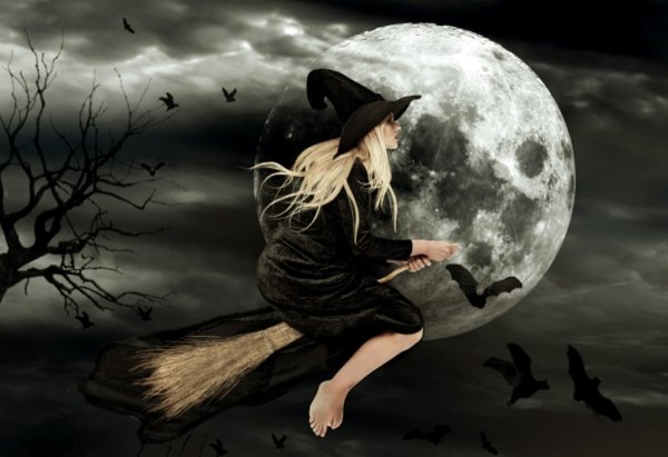 Ведьма блондинка