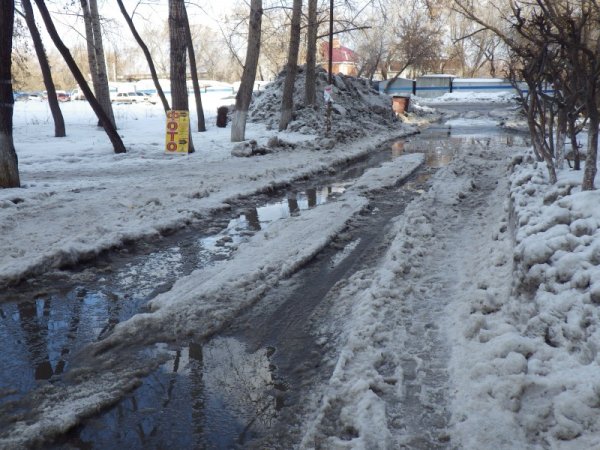 Улицы России со слякотью