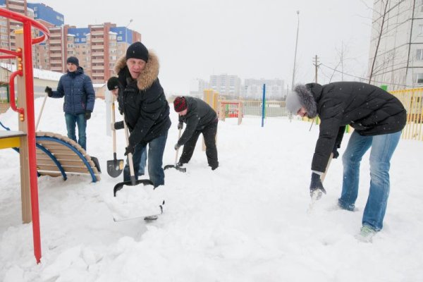 Уборка снега в садике