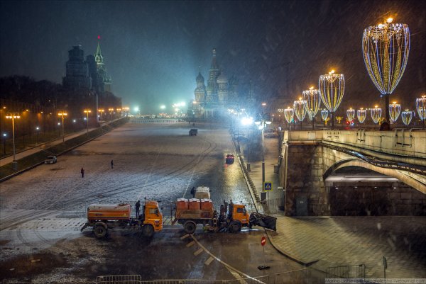 Снег в Москве